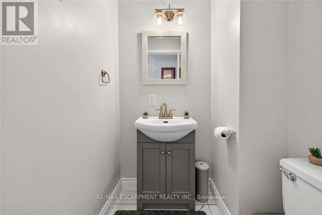 F8 - 500 Stone Church Road W, Hamilton, Ontario  L9B 1R2 - Photo 16 - X12916660