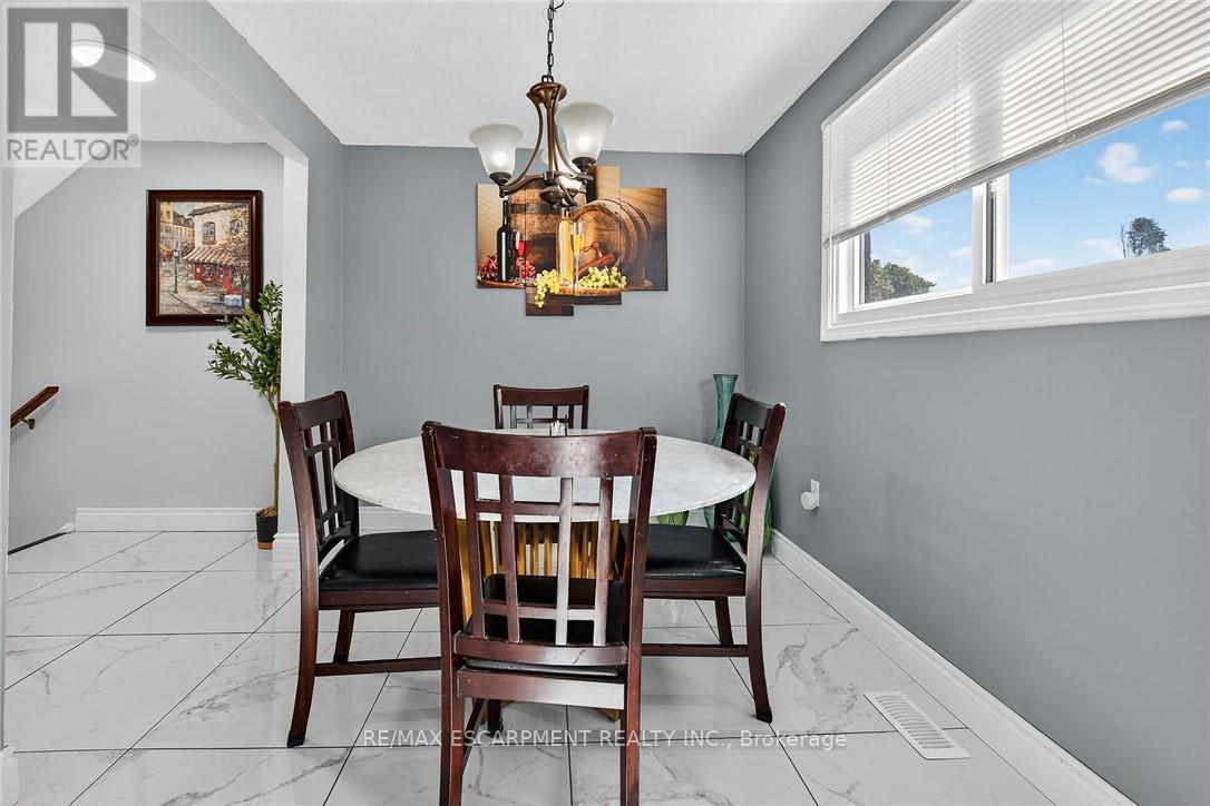 F8 - 500 Stone Church Road W, Hamilton, Ontario  L9B 1R2 - Photo 9 - X12916660