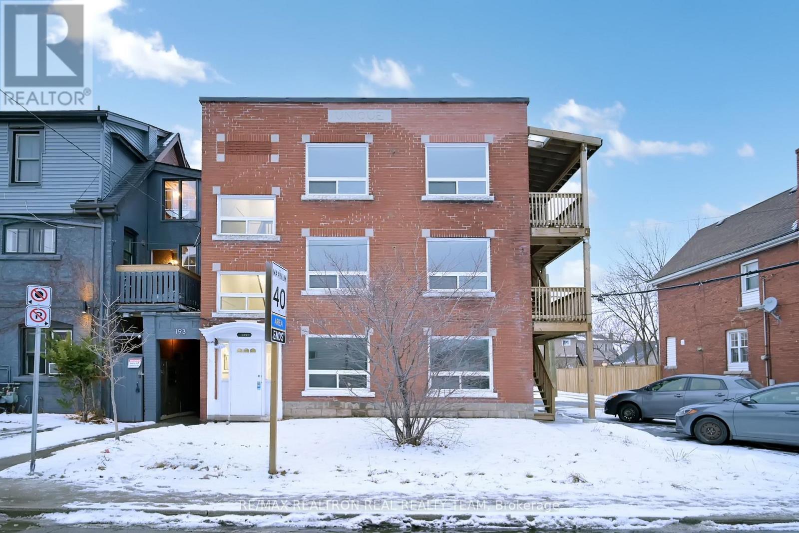 B3 - 195 BALMORAL AVENUE, Hamilton, Ontario