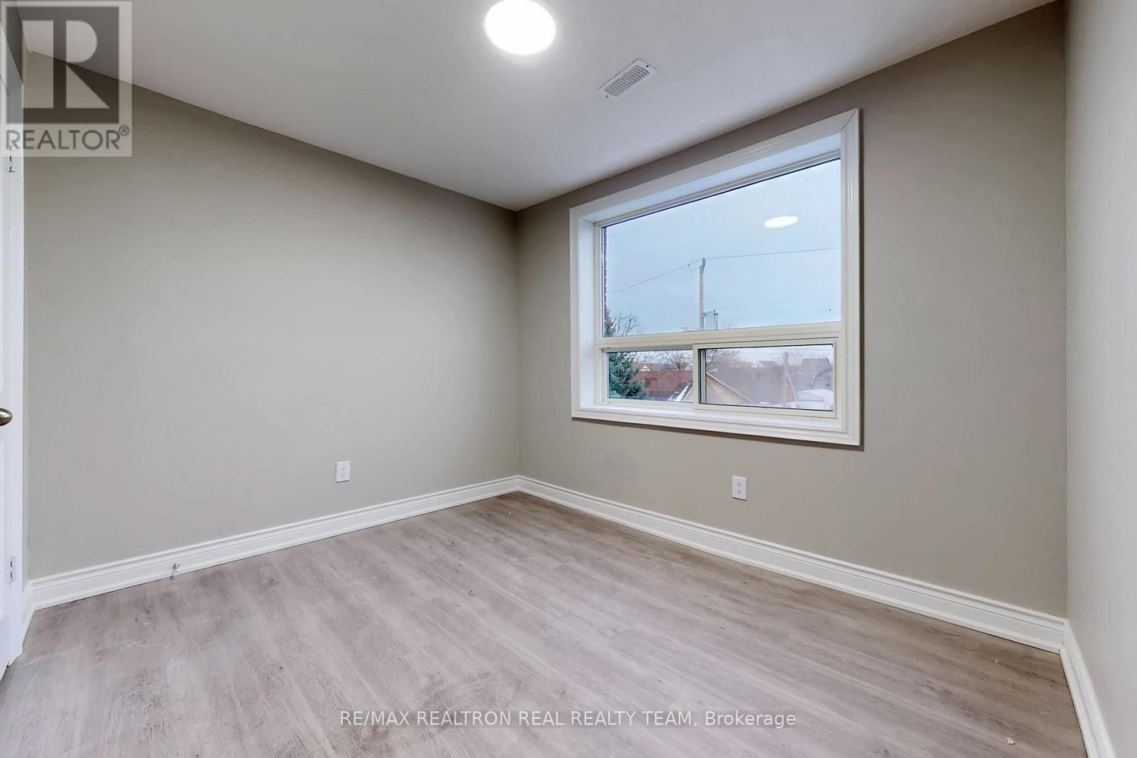 B3 - 195 Balmoral Avenue, Hamilton, Ontario  L8L 2J7 - Photo 12 - X12916664