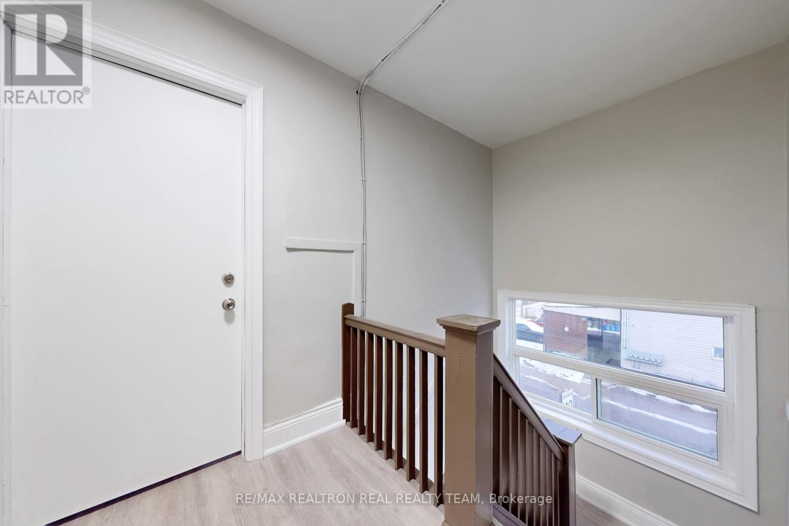 B3 - 195 Balmoral Avenue, Hamilton, Ontario  L8L 2J7 - Photo 3 - X12916664
