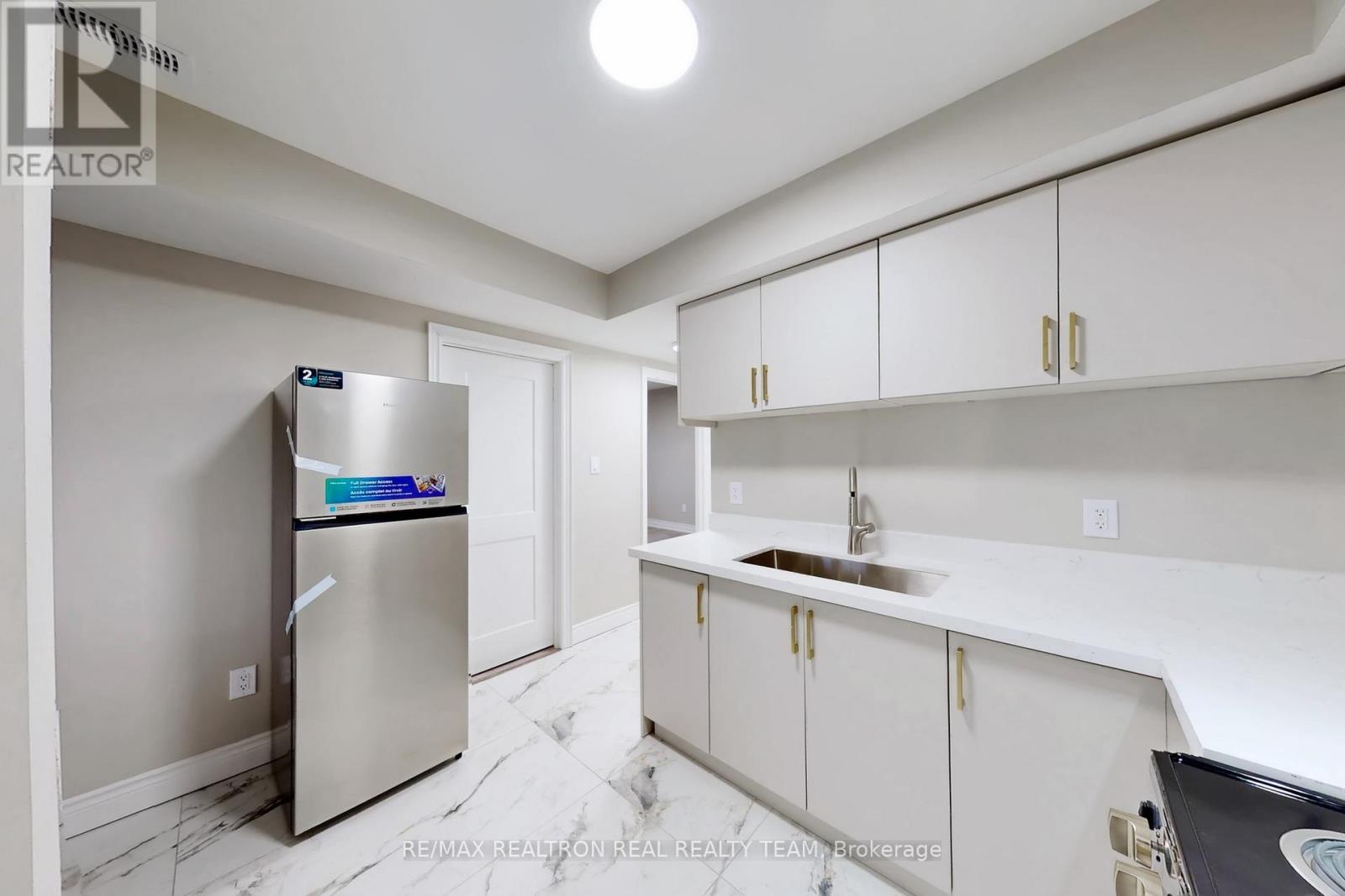 B3 - 195 Balmoral Avenue, Hamilton, Ontario  L8L 2J7 - Photo 5 - X12916664