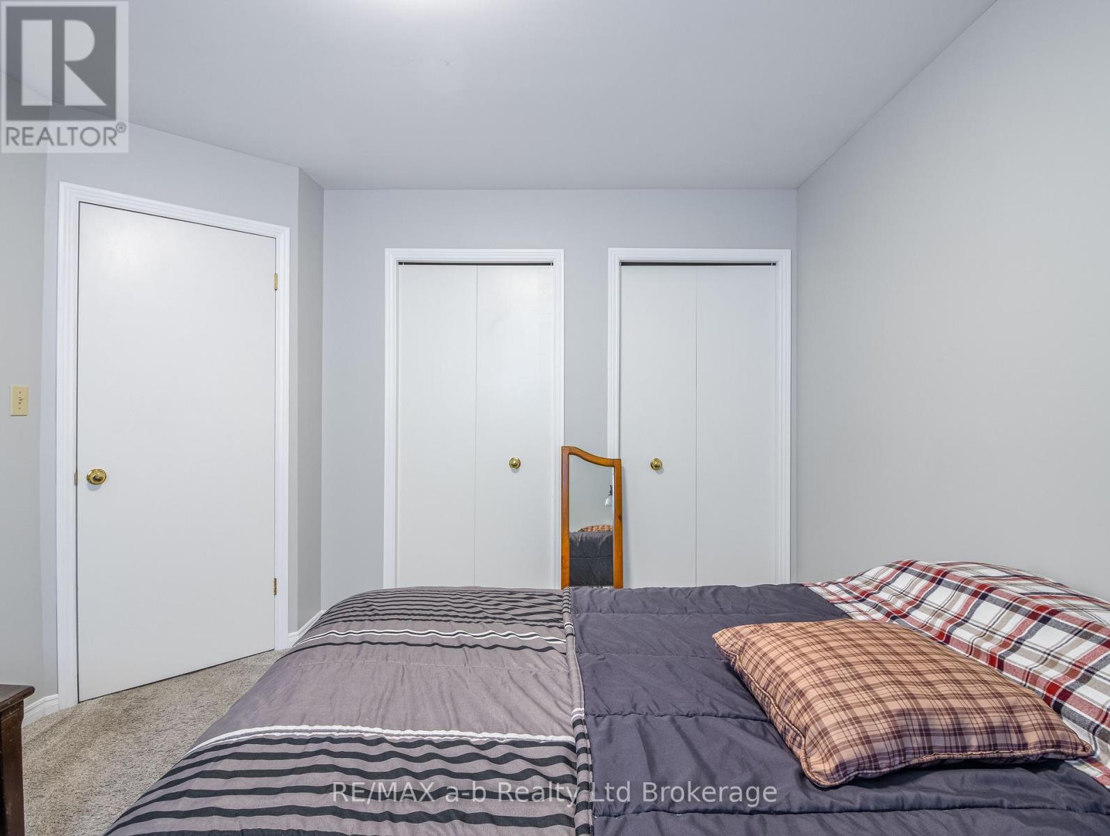 18 Oriole Crescent, Woodstock, Ontario  N4T 1T1 - Photo 11 - X12765442