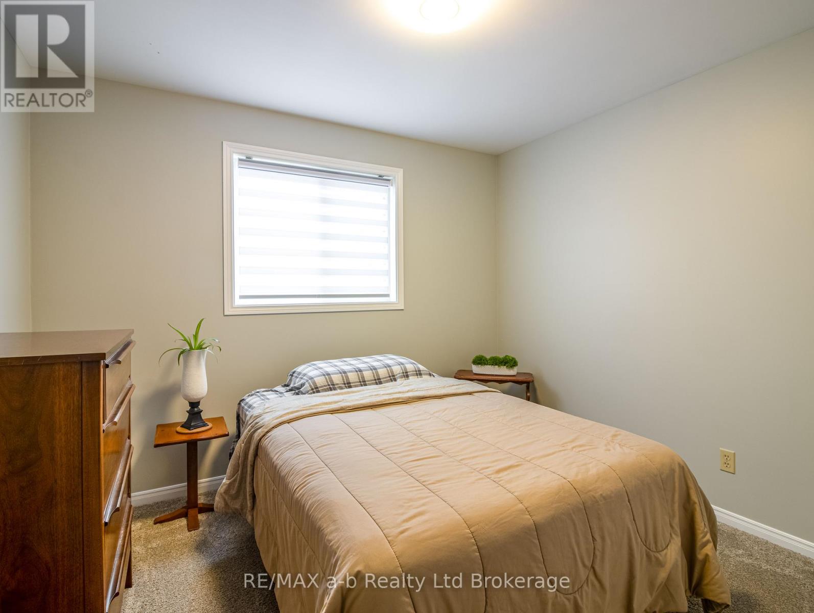 18 Oriole Crescent, Woodstock, Ontario  N4T 1T1 - Photo 14 - X12765442