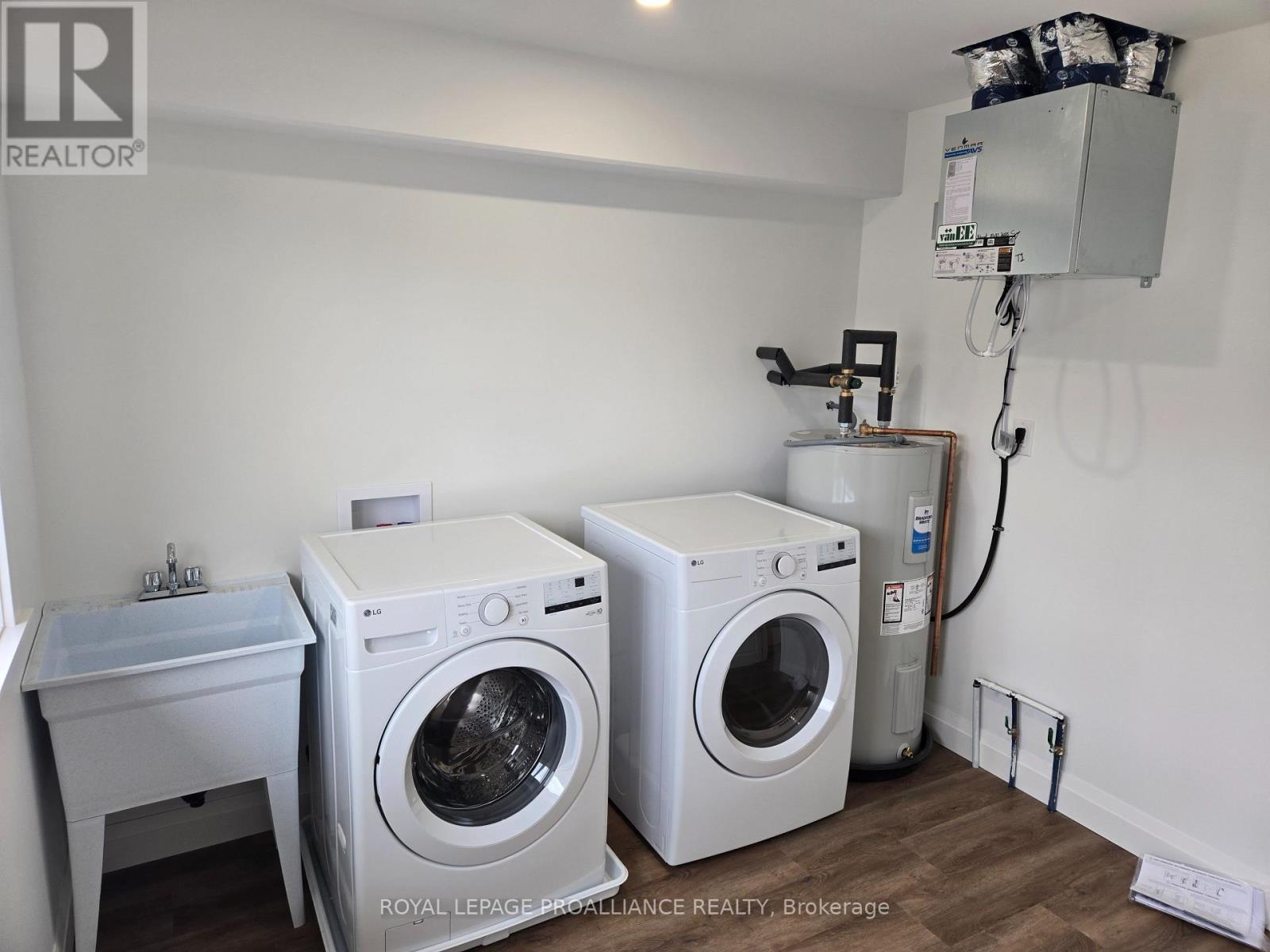 2 - 92 Lywood Street, Belleville, Ontario  K0K 1K0 - Photo 16 - X12776522