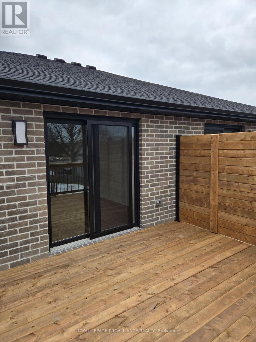 2 - 92 Lywood Street, Belleville, Ontario  K0K 1K0 - Photo 19 - X12776522