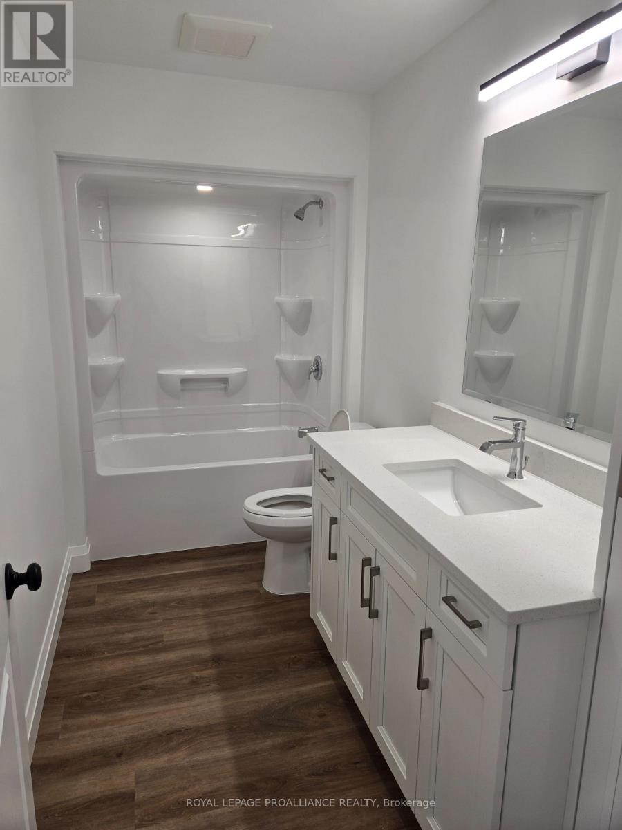 2 - 92 Lywood Street, Belleville, Ontario  K0K 1K0 - Photo 10 - X12776522