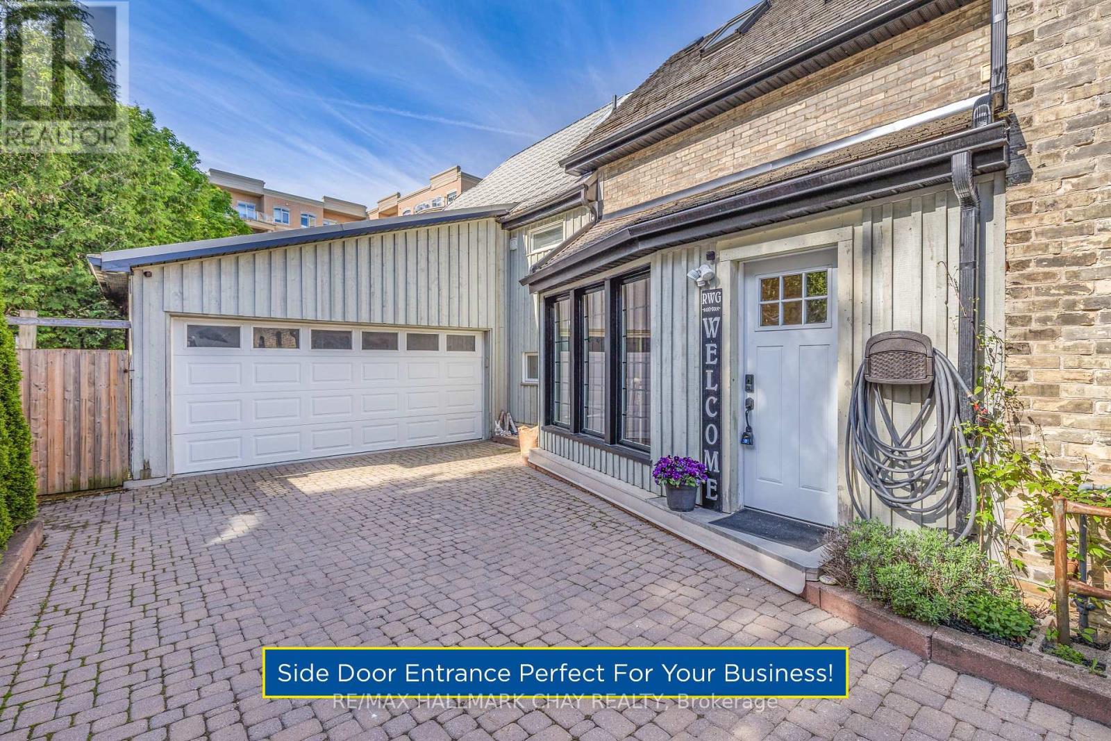 11 Catherine Avenue, Aurora, Ontario  L4G 1K4 - Photo 37 - N12915890