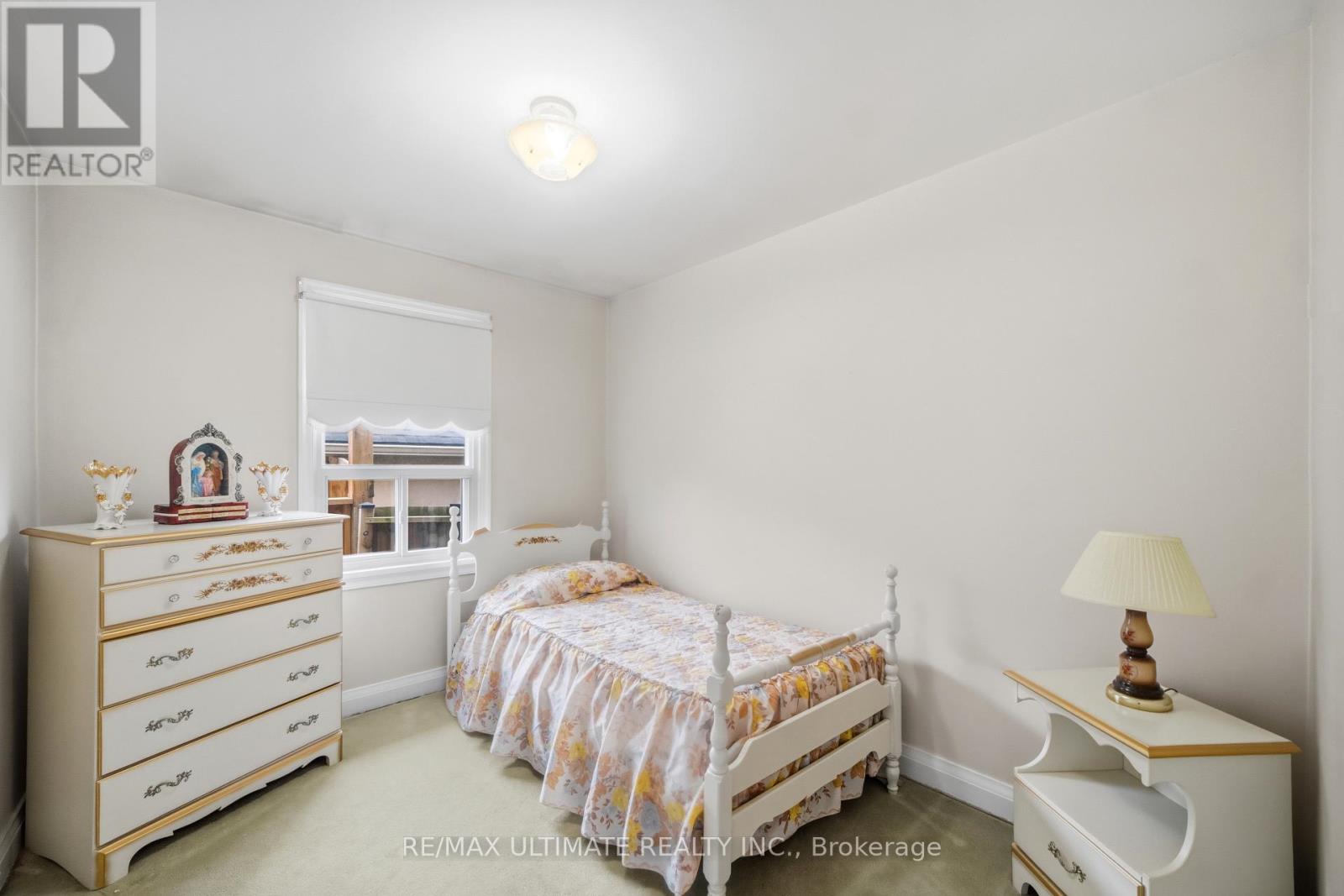 48 Savona Drive, Toronto, Ontario  M8W 4V1 - Photo 13 - W12915548