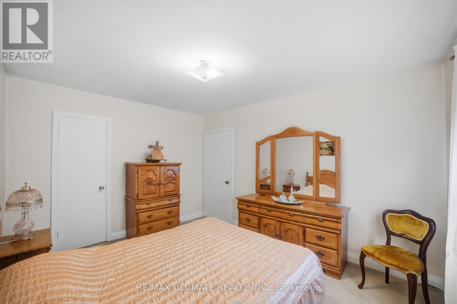 48 Savona Drive, Toronto, Ontario  M8W 4V1 - Photo 12 - W12915548