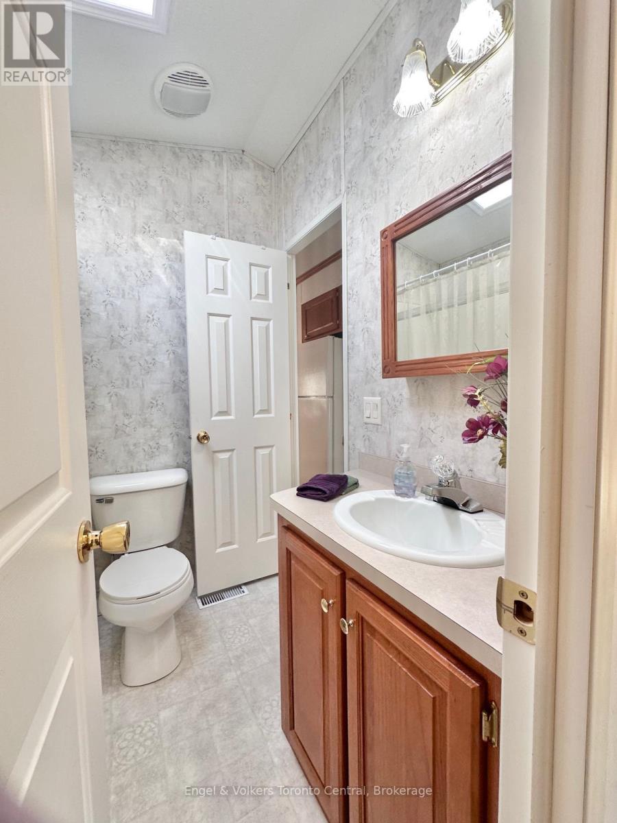 B6 - 7489 Sideroad 5 E, Wellington North, Ontario  N0G 2L0 - Photo 32 - X12881548