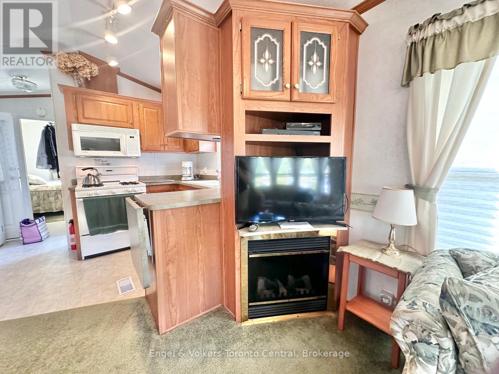 B6 - 7489 Sideroad 5 E, Wellington North, Ontario  N0G 2L0 - Photo 7 - X12881548