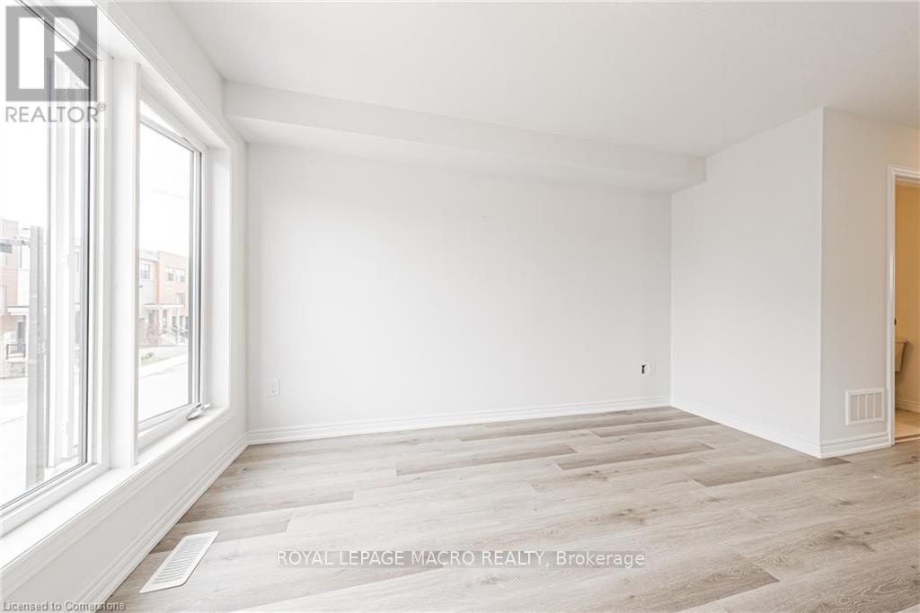 9b Bingham Road, Hamilton, Ontario  L8H 0B5 - Photo 9 - X12913692