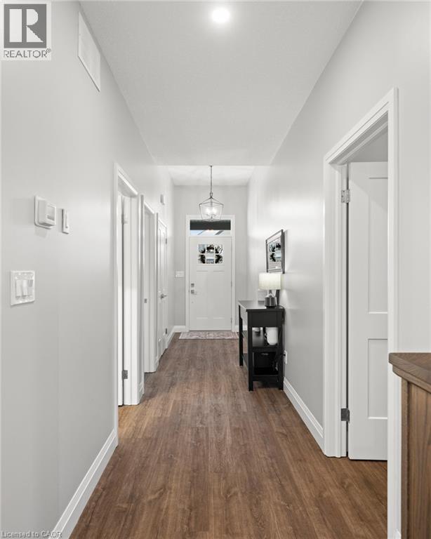 202 Timber Trail Road, Elmira, Ontario  N3B 0E4 - Photo 5 - 40811729