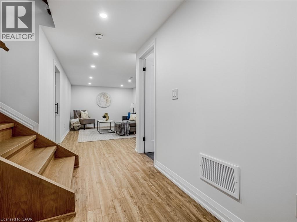 5502 Eaton Avenue, Burlington, Ontario  L7L 3S8 - Photo 29 - 40814731