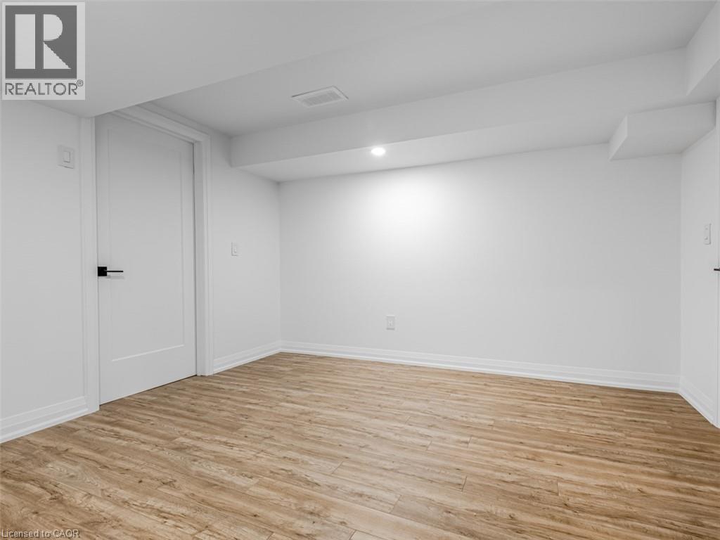 5502 Eaton Avenue, Burlington, Ontario  L7L 3S8 - Photo 33 - 40814731