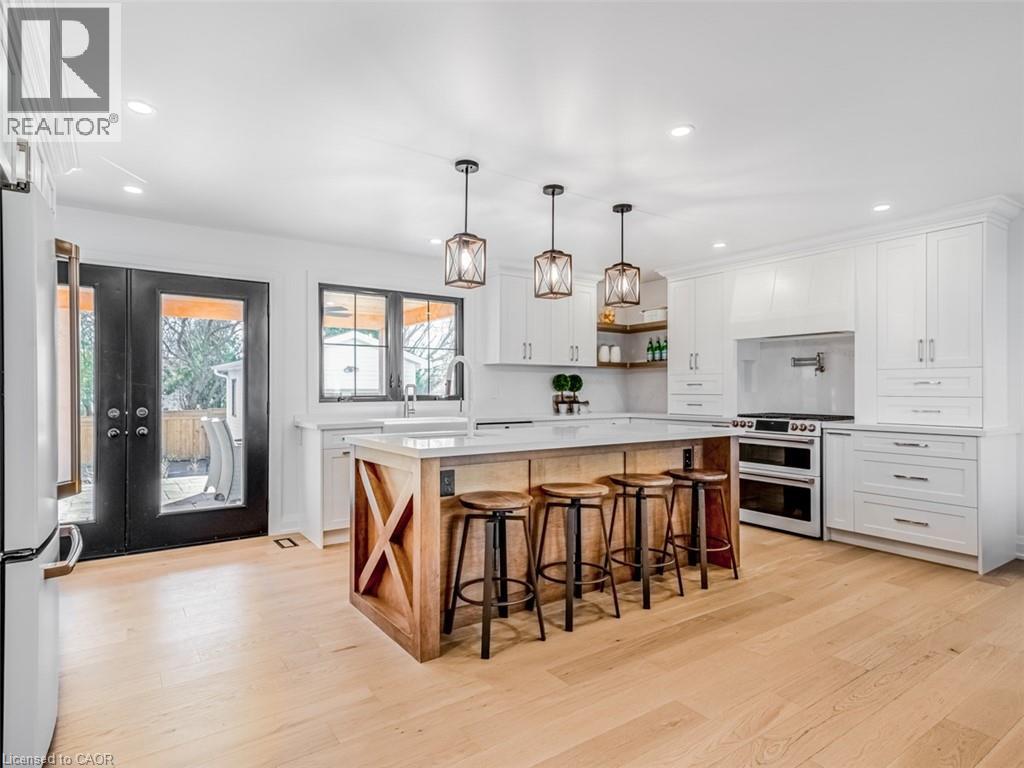 5502 Eaton Avenue, Burlington, Ontario  L7L 3S8 - Photo 6 - 40814731