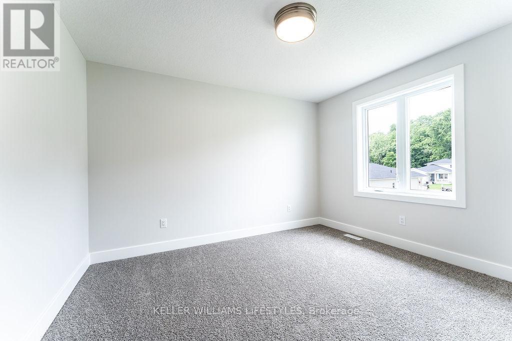 409 Breakwater Boulevard, Central Elgin, Ontario  N5L 0B5 - Photo 16 - X12916768