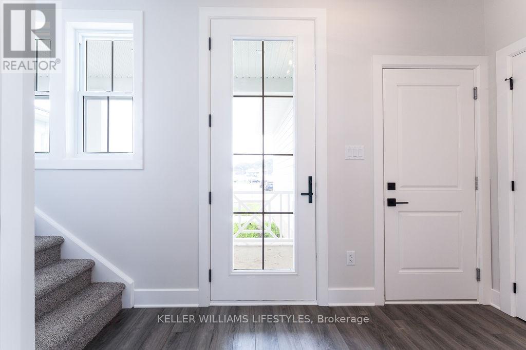 409 Breakwater Boulevard, Central Elgin, Ontario  N5L 0B5 - Photo 2 - X12916768