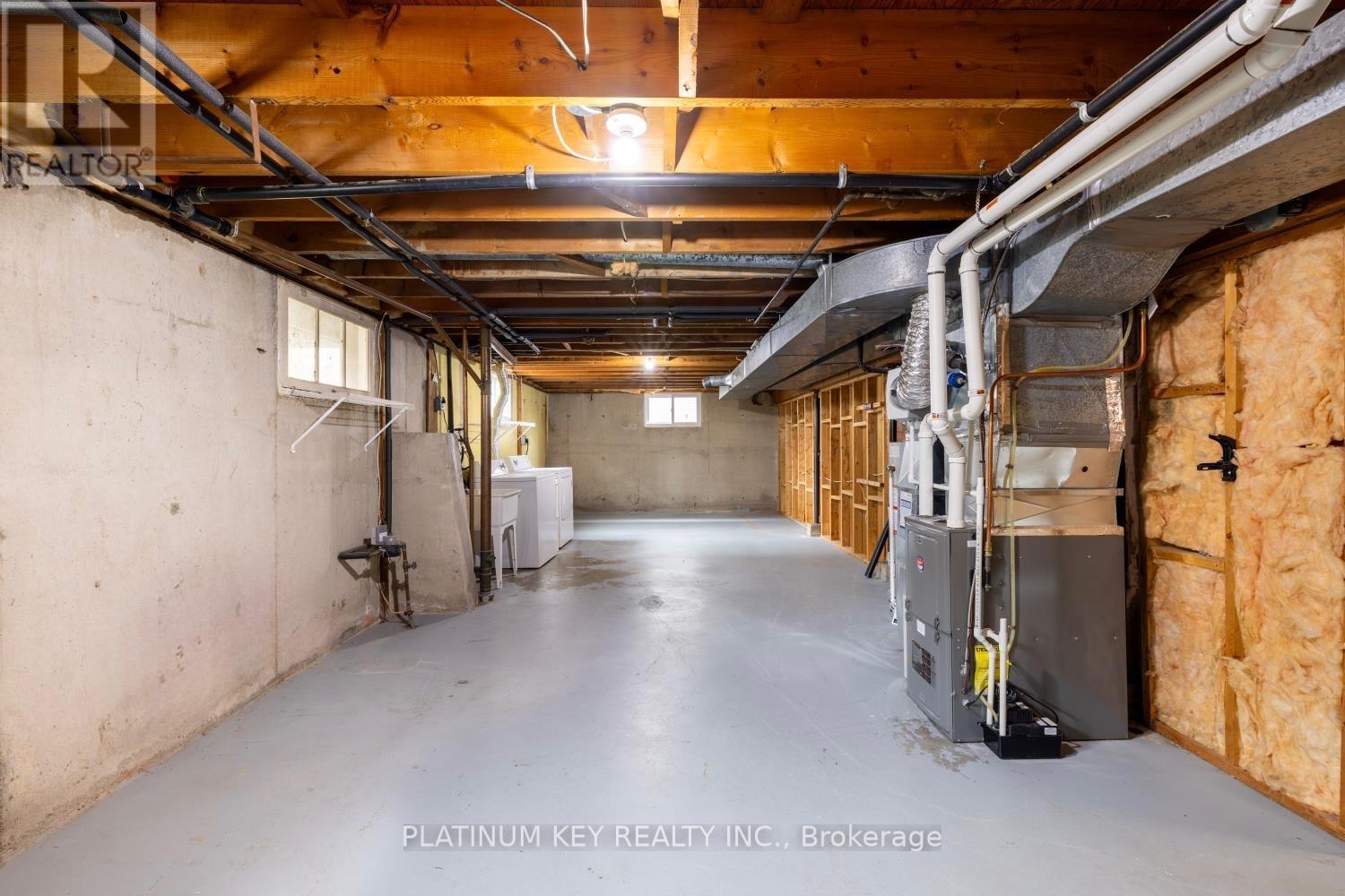 Photo 17 of 21 for 196 Mckellar Street