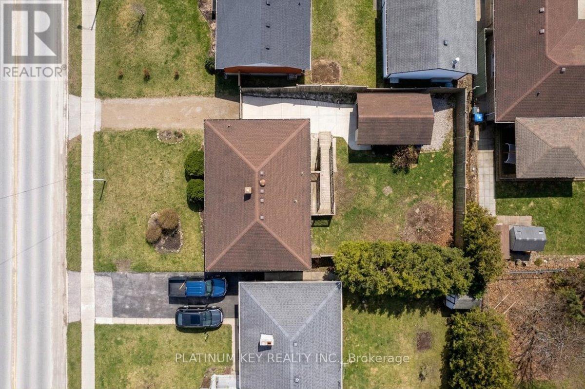 Photo 20 of 21 for 196 Mckellar Street