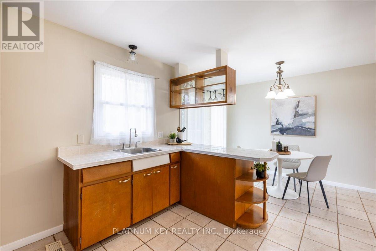 Photo 9 of 21 for 196 Mckellar Street