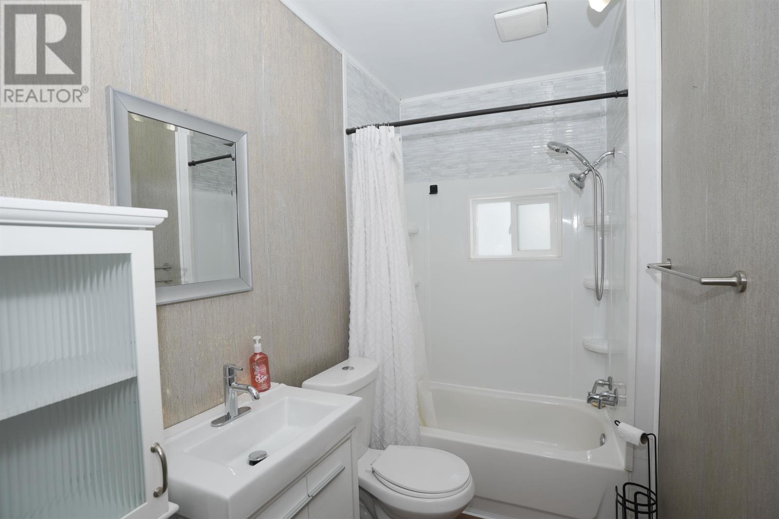 1755 Broadway Ave, Thunder Bay, Ontario  P7K 1M6 - Photo 13 - TB2600460