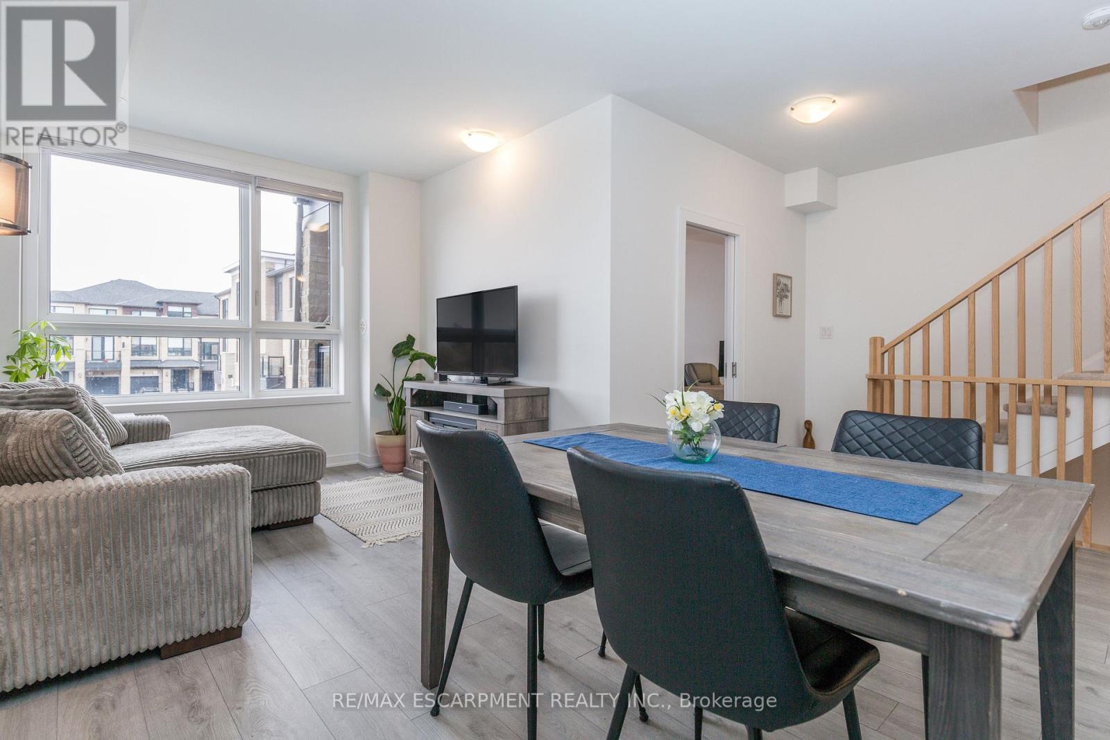 33 Red Maple Lane, Barrie, Ontario  L9J 0N4 - Photo 21 - S12855020