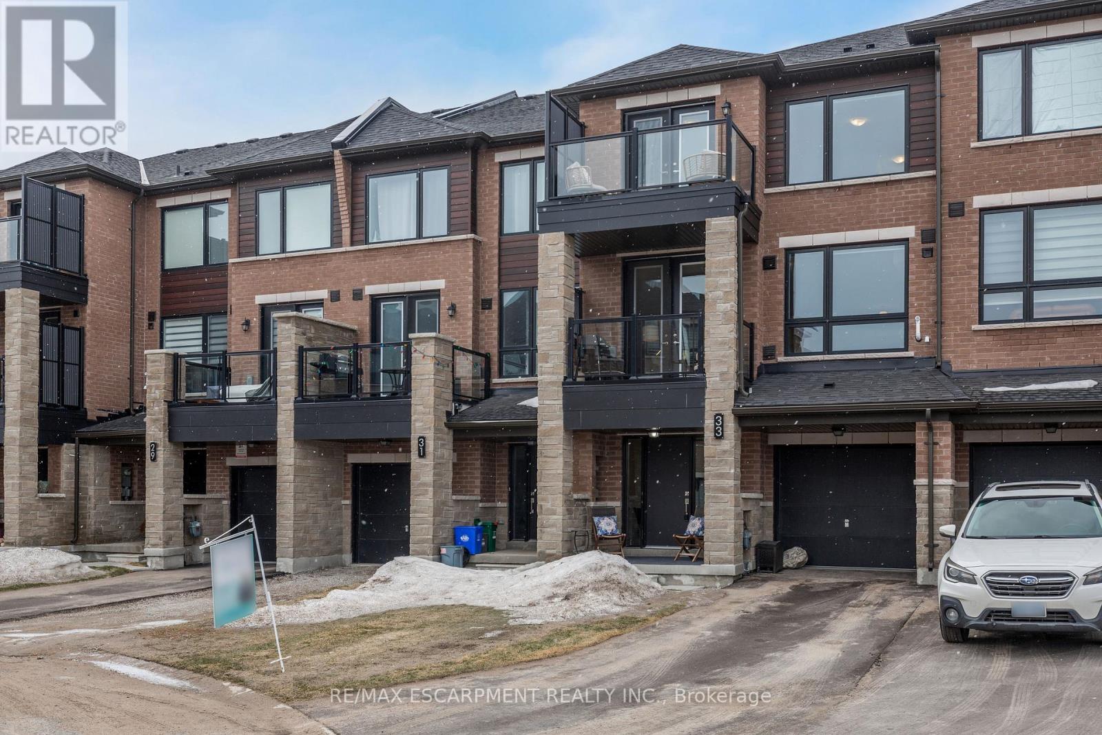 33 Red Maple Lane, Barrie, Ontario  L9J 0N4 - Photo 4 - S12855020