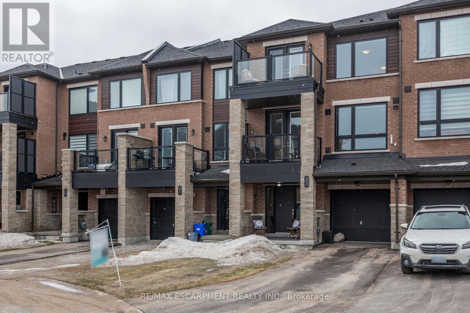 33 Red Maple Lane, Barrie, Ontario  L9J 0N4 - Photo 3 - S12855020