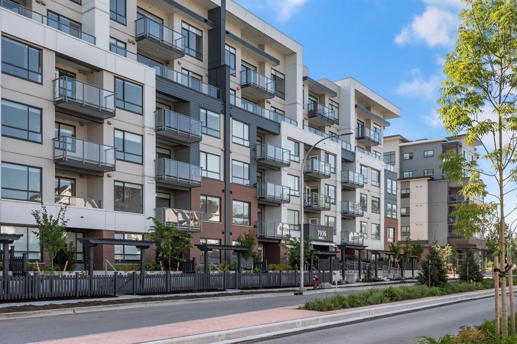 606 7936 206th Street, Langley, British Columbia  V2Y 3X8 - Photo 1 - R3103210