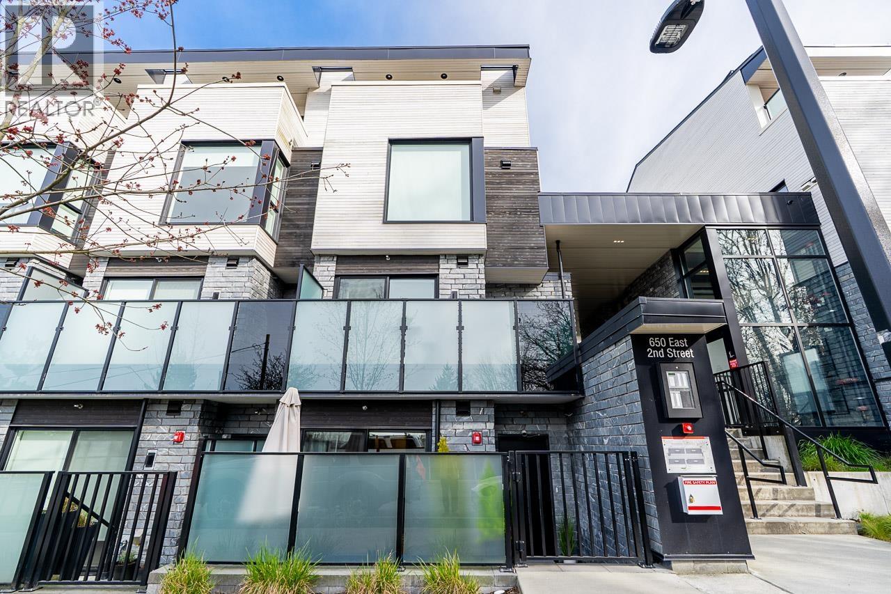 109 650 E 2ND STREET, North Vancouver, British Columbia