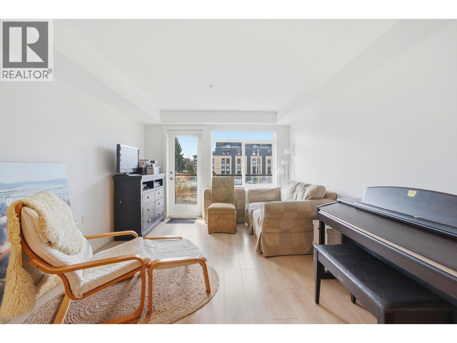 204 1519 Crown Street, North Vancouver, British Columbia  V7J 1G6 - Photo 5 - R3103157