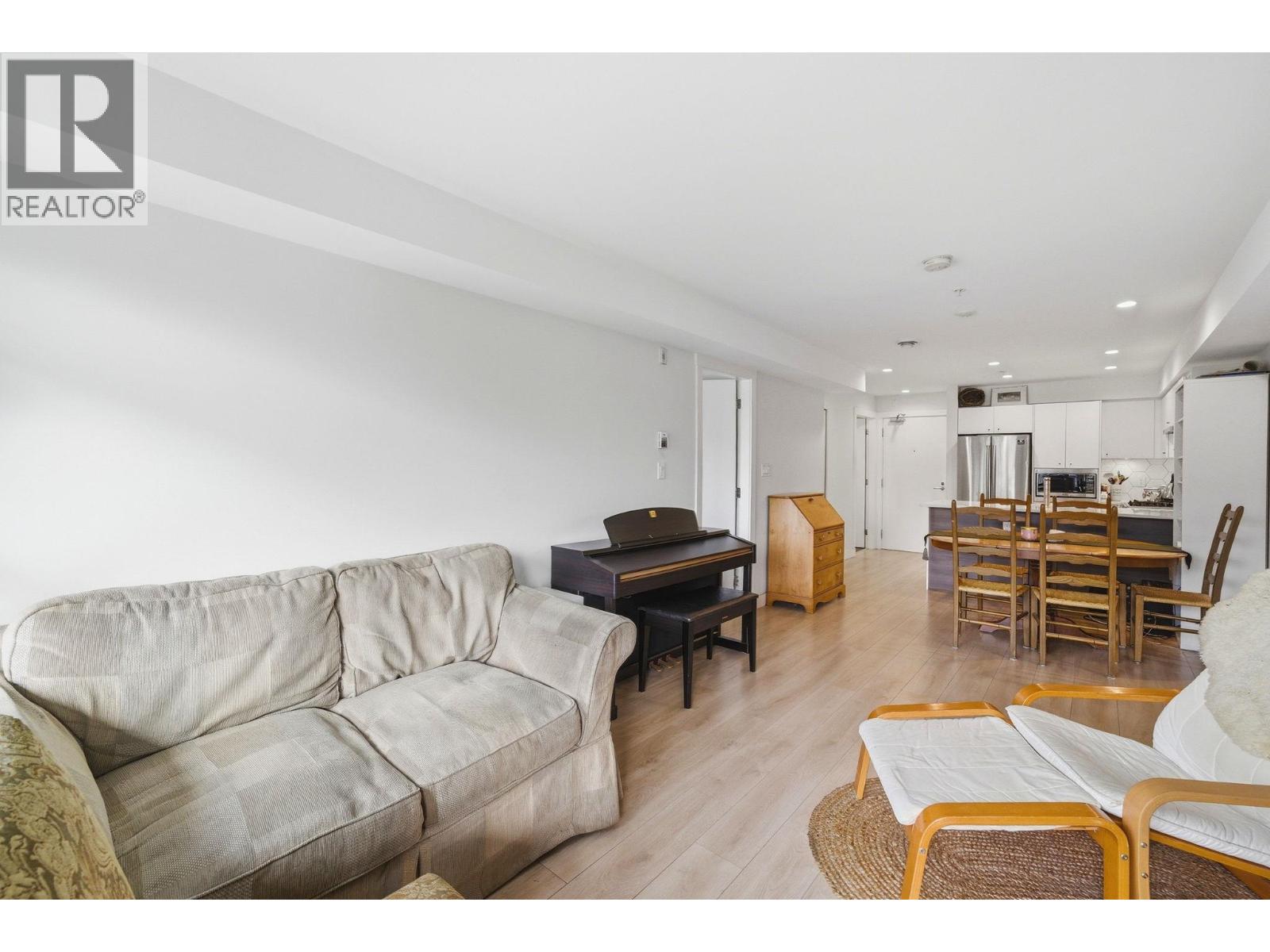 204 1519 Crown Street, North Vancouver, British Columbia  V7J 1G6 - Photo 7 - R3103157