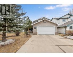 704 Woodside Drive, Airdrie, Alberta