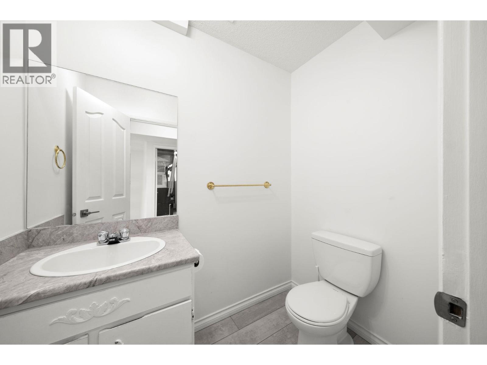 1140 Lansdowne Drive, Coquitlam, British Columbia  V3B 5R3 - Photo 13 - R3103195