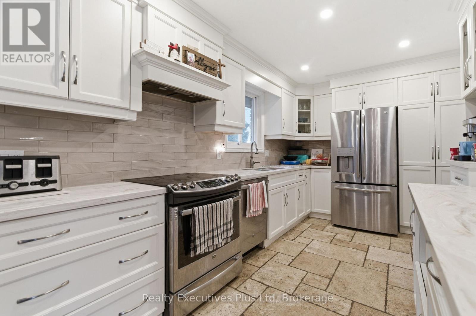 90 Western Avenue, Guelph, Ontario N1H 6A8 - Photo 9 - X12916828