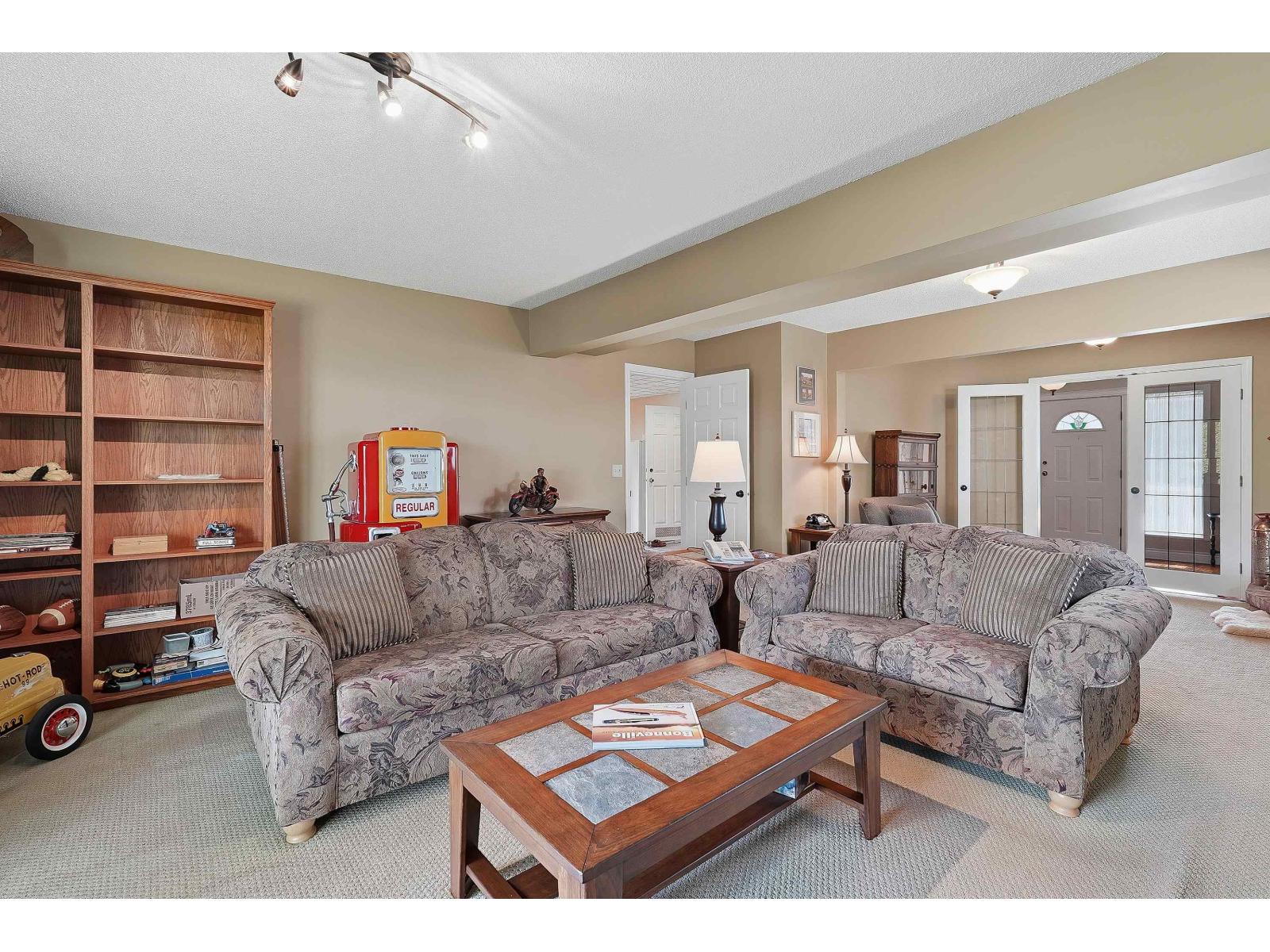 9274 155 Street, Surrey, British Columbia  V3R 9B3 - Photo 23 - R3102697