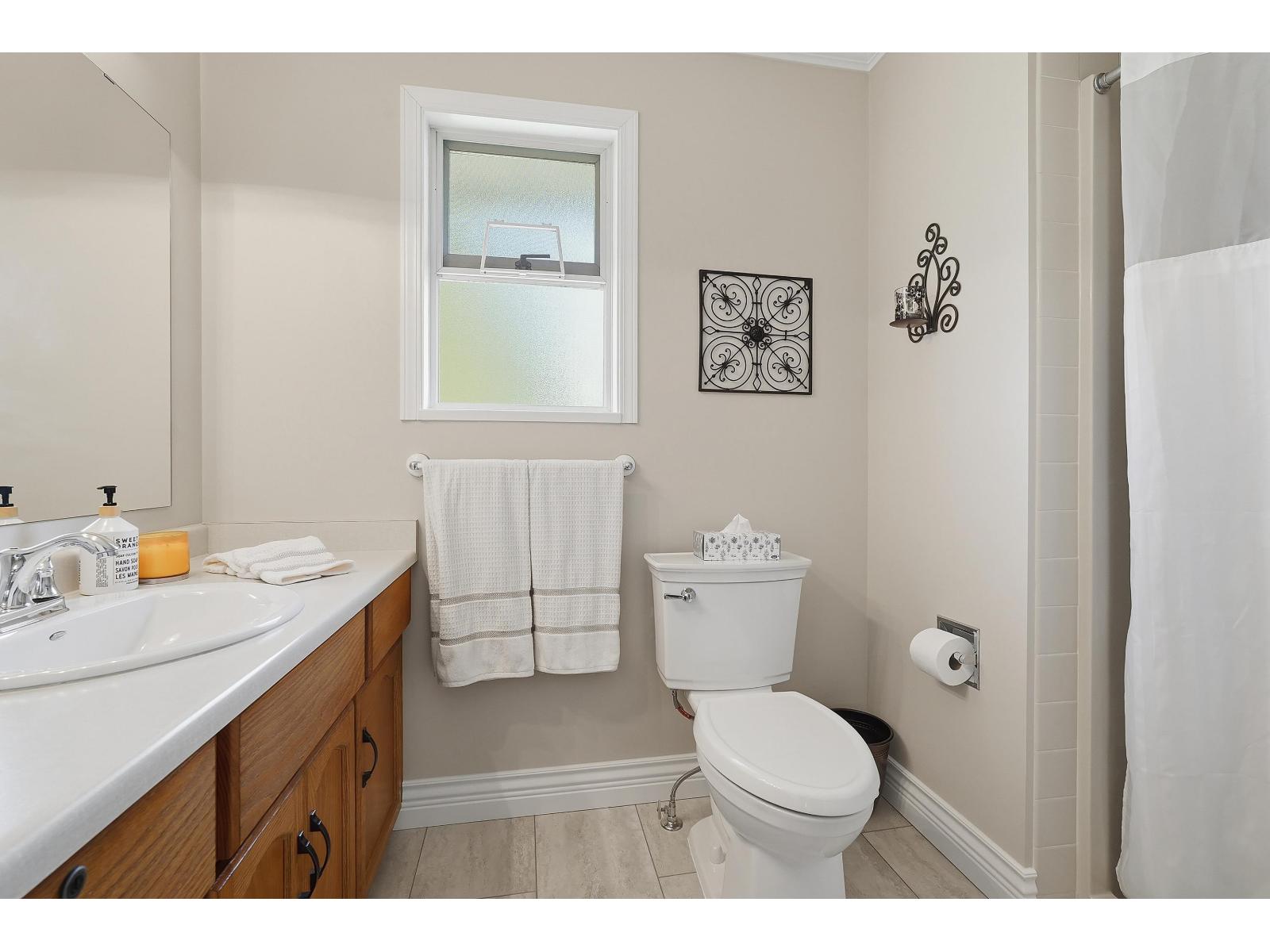 9274 155 Street, Surrey, British Columbia  V3R 9B3 - Photo 15 - R3102697