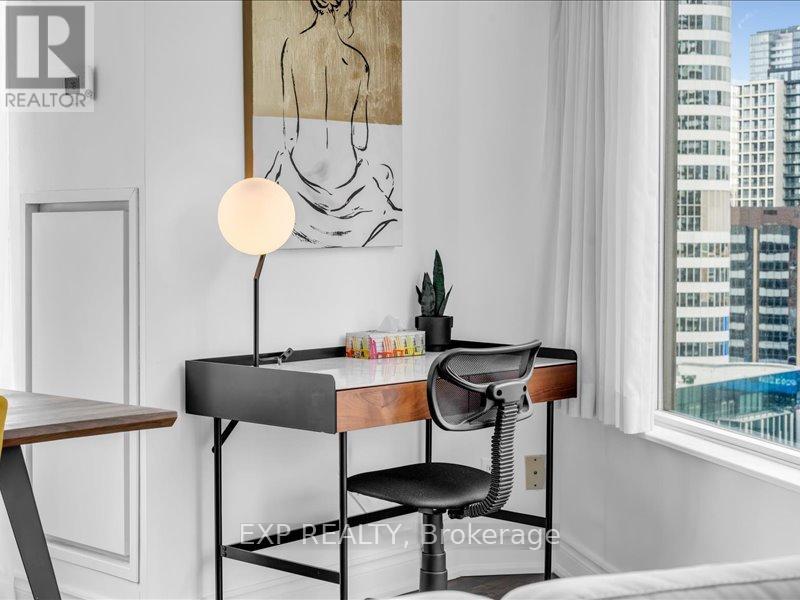 1816 - 210 Victoria Street, Toronto, Ontario  M5B 2R3 - Photo 30 - C12916790