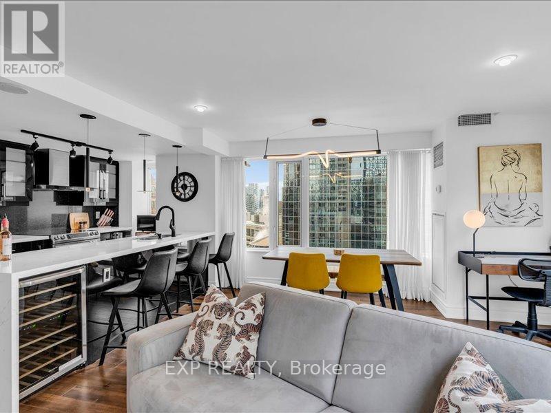 1816 - 210 Victoria Street, Toronto, Ontario  M5B 2R3 - Photo 4 - C12916790