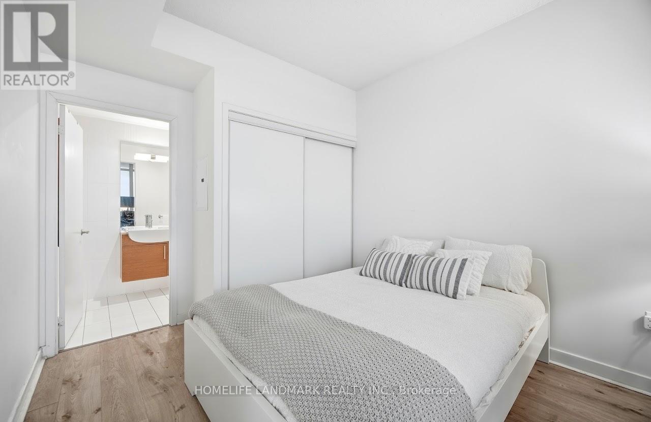 4009 - 25 Capreol Court, Toronto, Ontario  M5V 3Z7 - Photo 13 - C12916816