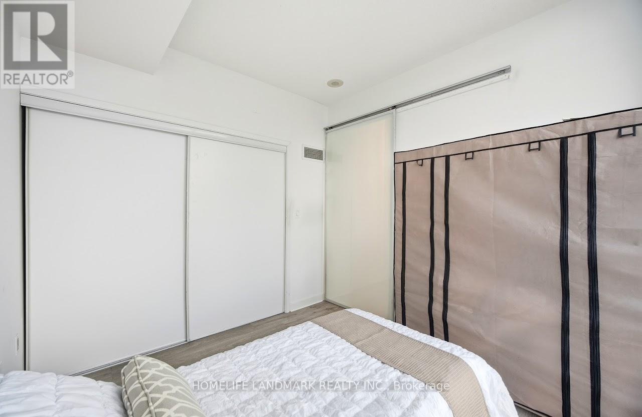 4009 - 25 Capreol Court, Toronto, Ontario  M5V 3Z7 - Photo 23 - C12916816