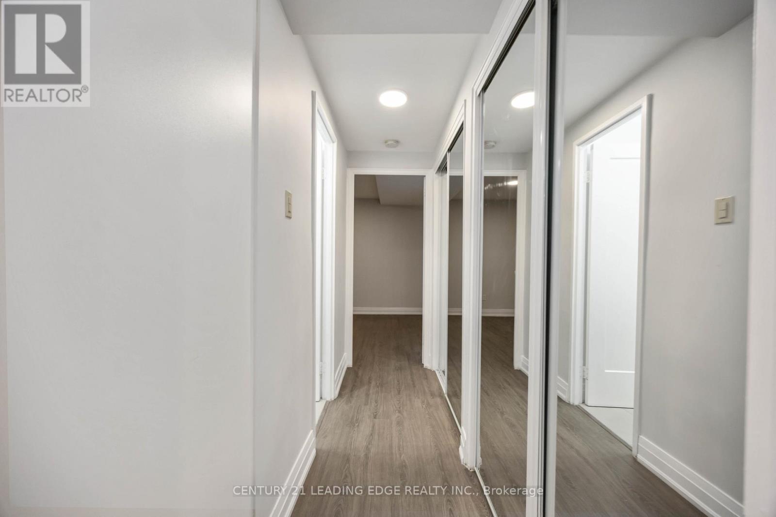 Ll B#1 - 103 Avenue Road, Toronto, Ontario  M5R 2G9 - Photo 5 - C12916820