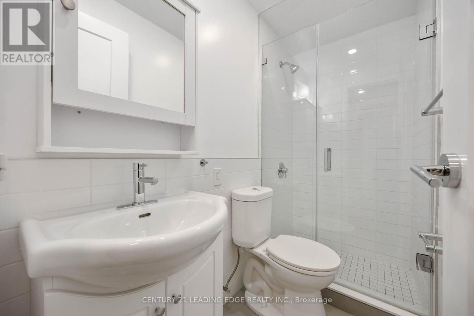 Ll B#1 - 103 Avenue Road, Toronto, Ontario  M5R 2G9 - Photo 6 - C12916820