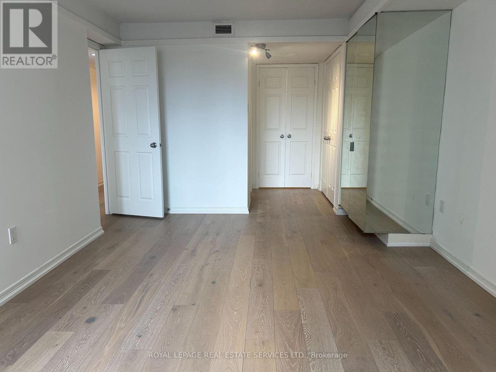 901 - 360 Bloor Street E, Toronto, Ontario  M4W 3M3 - Photo 21 - C12916842