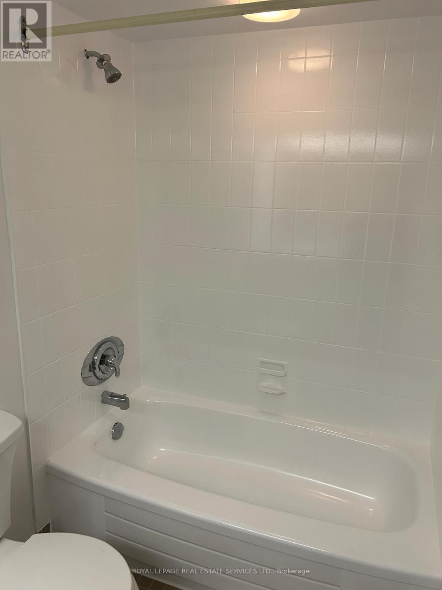 901 - 360 Bloor Street E, Toronto, Ontario  M4W 3M3 - Photo 23 - C12916842