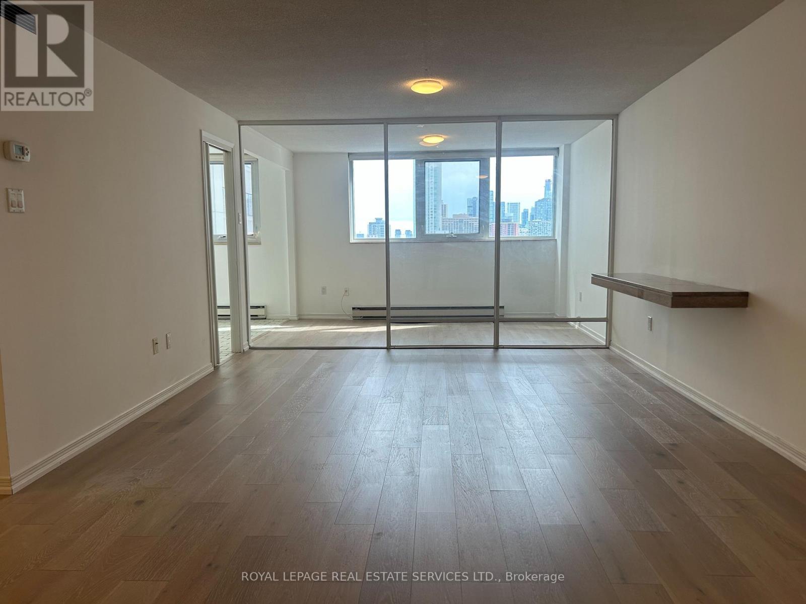 901 - 360 Bloor Street E, Toronto, Ontario  M4W 3M3 - Photo 3 - C12916842