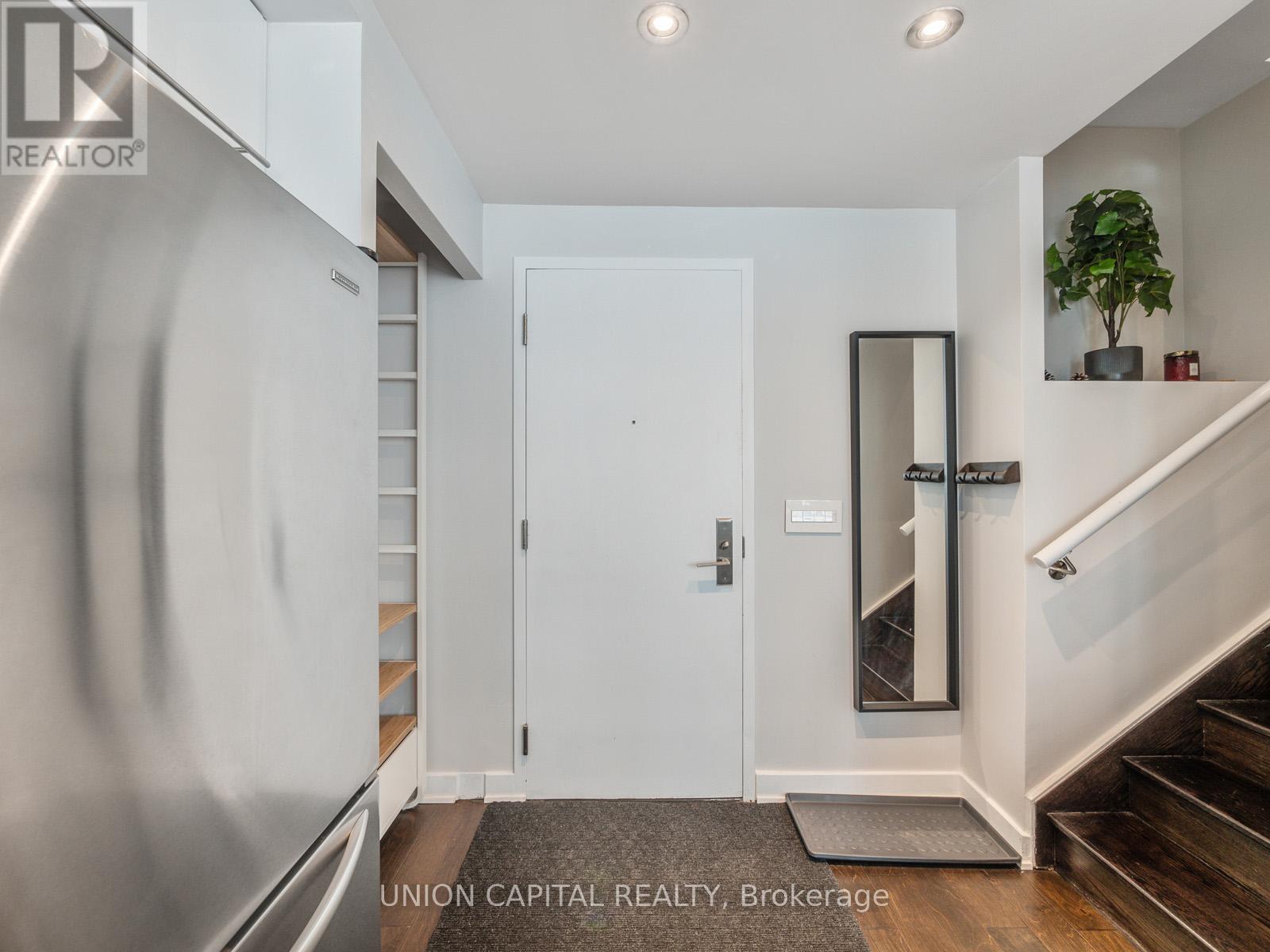Lph9 - 21 Nelson Street, Toronto, Ontario  M5V 3H9 - Photo 2 - C12916848