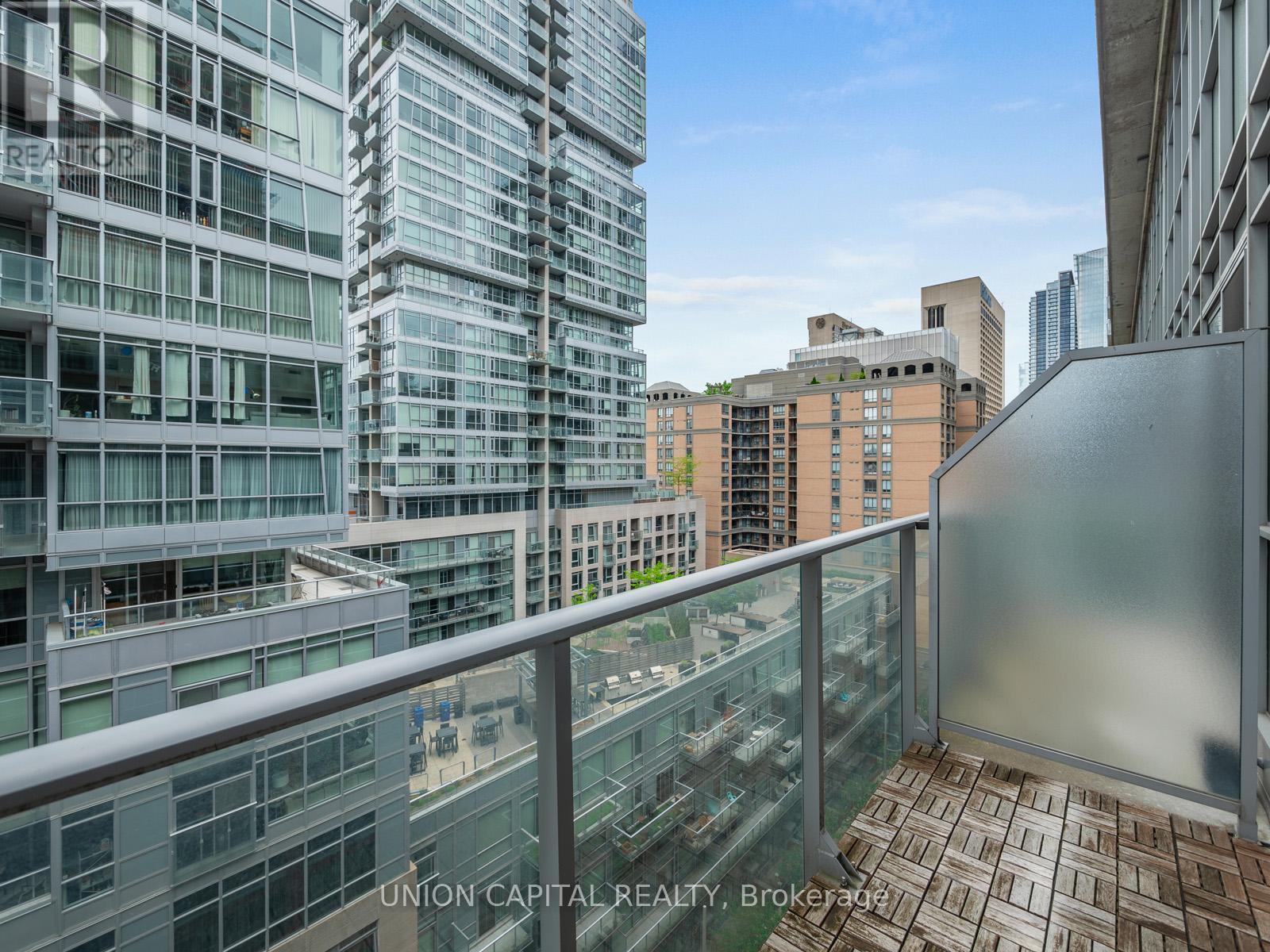 Lph9 - 21 Nelson Street, Toronto, Ontario  M5V 3H9 - Photo 31 - C12916848